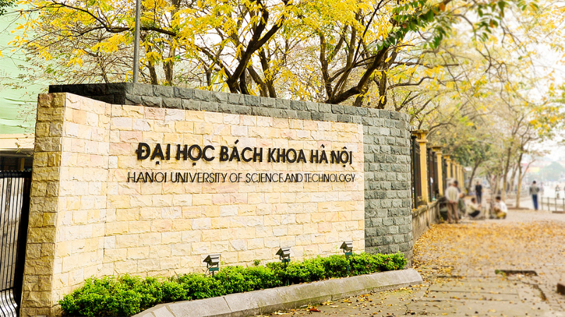 BỮA ĂN ĐẦY NGHI VẤN TẠI ĐẠI HỌC BÁCH KHOA VÀ ÁC MỘNG VỀ BỮA ĂN SINH VIÊN